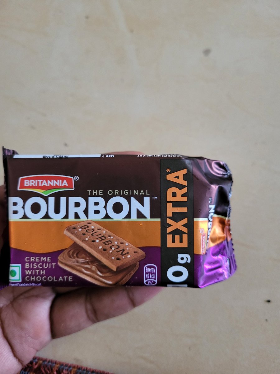 Abhishe_Yu's tweet photo. Found a damaged &amp; tempered packet of biscuit. Bourbon.
#Britannia 
#biscuit 
#Bourbon 
@BritanniaIndLtd https://t.co/oE7cm43meI