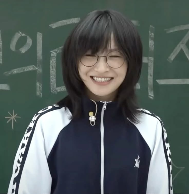 — 𝐘𝐔𝐌𝐈 .ᐟ (semi hiatus) tweet media