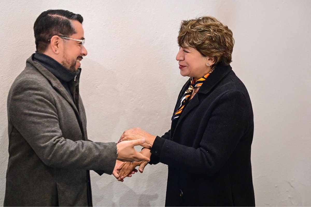 daniel_ser's tweet image. Este lunes iniciamos la semana analizando información y estrategias de seguridad desde la Mesa de Paz estatal, junto con los municipios que integran el Plan Oriente.👮🏻✅

👤Acompañado de presidentas y presidentes municipales de la región, nos sumamos al diseño de un plan…