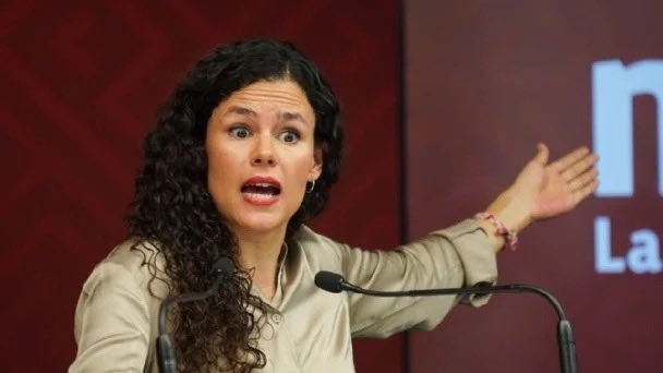 Ya descubrimos a Luisa María Alcalde...

“Mientras más alta está la ceja, más grande es la Mentira”