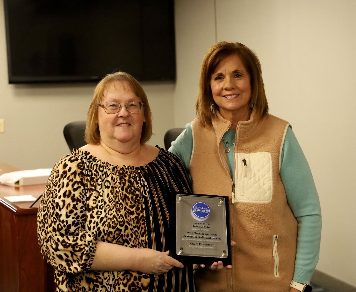 At the recent Board of Public Works meeting, the board recognized Deputy Clerk Treasurer Deborah Miles for 26 years of service.
Clerk Treasurer Donna Coomer said Deborah has displayed outstanding service to the community. 
Thank you Deborah!