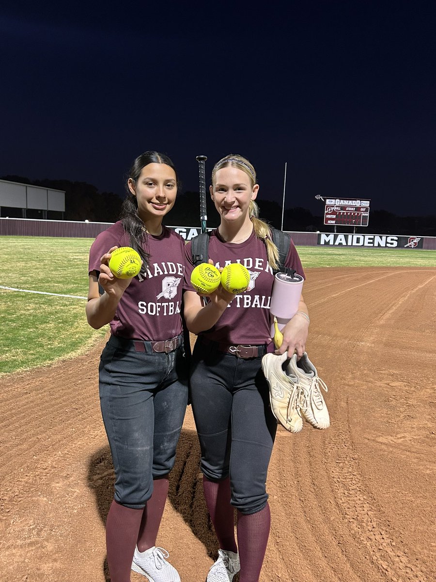 Saylor Bures tweet media