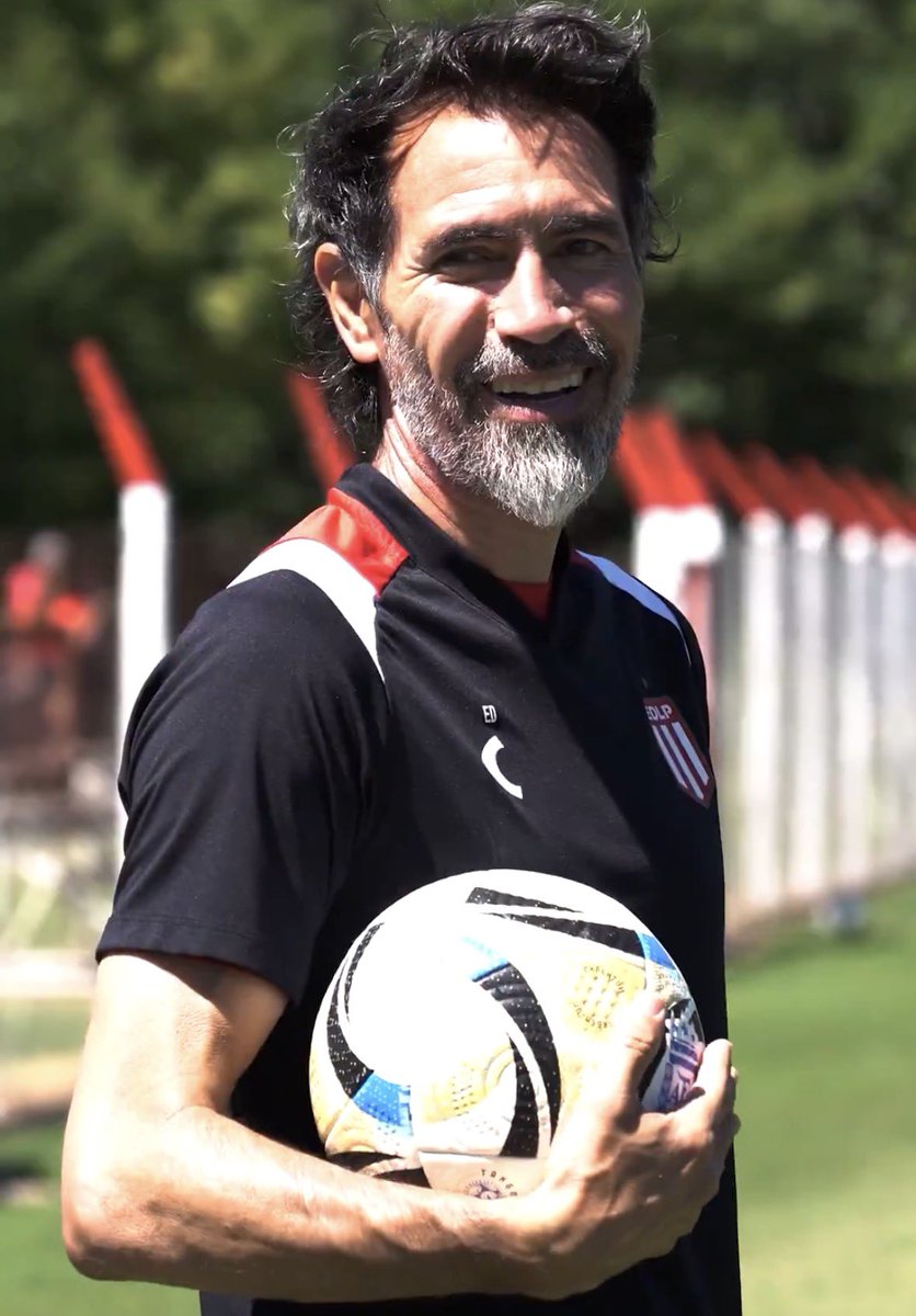 AntoniooRivas_'s tweet photo. 💬🇦🇹 Si tuvieras a Eduardo Domínguez al lado para charlar ¿Que le preguntarías?

#EDLP https://t.co/mRa15mW6b9