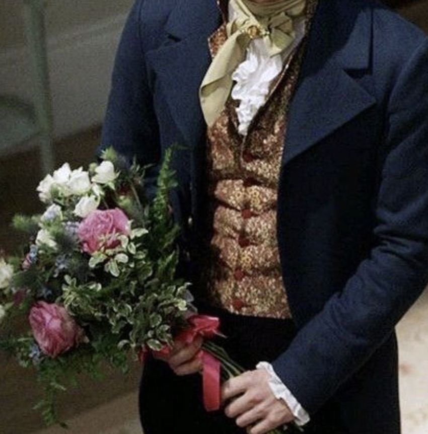 poppyndaisyy's tweet image. #details 🥵