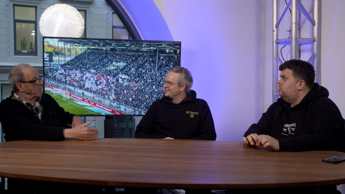 Rolf Fuhrmann 🎤 📯 tweet media