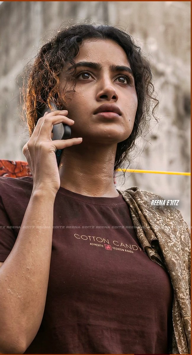 Ａｎｕｐａｍ ａ 🥵💥

#AnupamaParameswaranHot