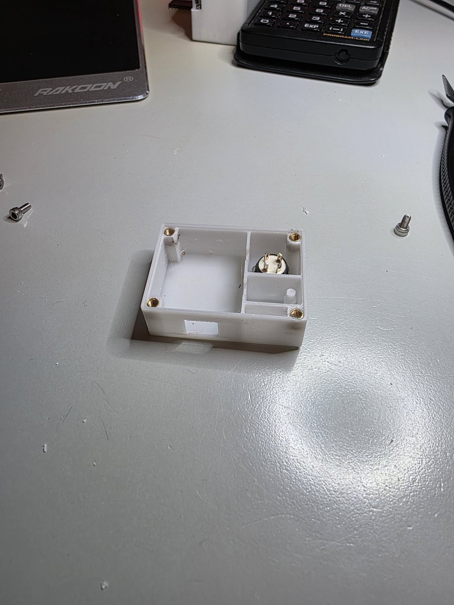 jeppig's tweet photo. First time using these knurled insert nuts. https://t.co/ZACZ2wQRhm