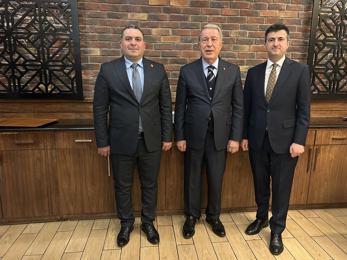 Bugün <a href="/TmsyGaziler/">T.M.S.Y GAZİ SAYILMAYANLAR</a> Başkanımız Sn <a href="/ErtugrlGaziTmsy/">ERTUĞRUL GAZİ DEMİR</a>
<a href="/tcsavunma/">T.C. Millî Savunma Bakanlığı</a> komisyonun davelisi olarak çalışmaya katılmıştır.
Bu akşam  yapılan toplantıda Hazırlanan Kanun Teklifi ile ilgili bilgilendirme ve Görüş alışverişi yapılmıştır.
<a href="/TmsyGaziler/">T.M.S.Y GAZİ SAYILMAYANLAR</a> vatan evlatlarının herzaman yanında olan ve