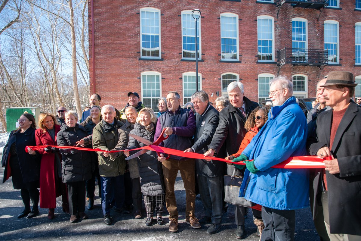 Governor Dan McKee tweet media