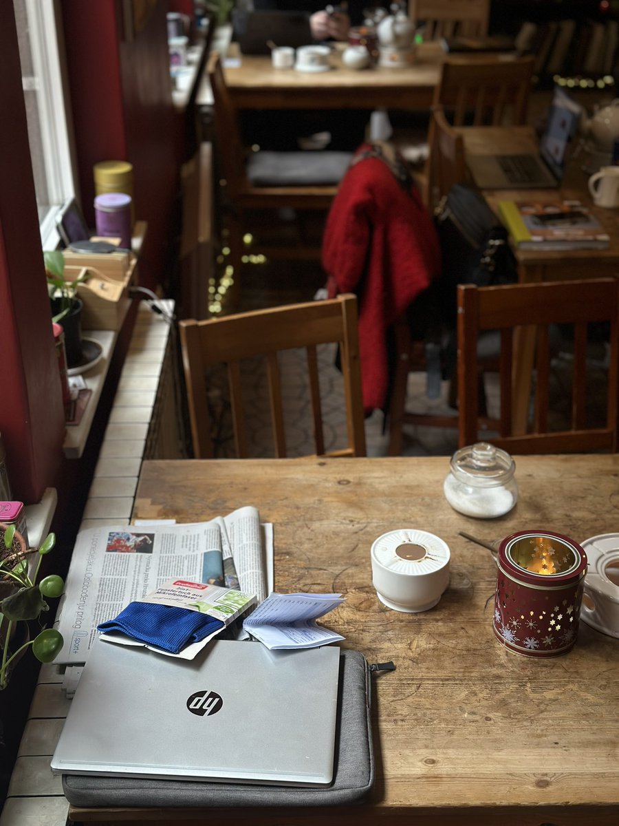 Yakın zamanda aranızda Saraybosna'ya gidecek varsa daha önce sosyal medya'da hiç karşılaşmadığım ama çoook tatlı olan bir mekanı size tavsiye edeceğim. Mekanın adı📍Franz&amp;Sophie. İsmini Saraybosna'da öldürülen Avusturya-Macaristan arşidükü Franz ve eşi Sophie'den almış.