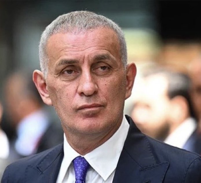 Sinek 2 li 
Sahte Kabadayı 
Tiyatroya Gellllllll