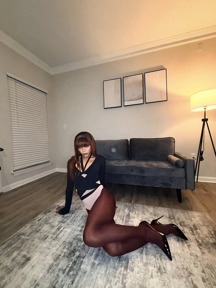 SpiceeGworl's tweet image. Daddy am I your baby? 

#balletcore #fyp #posh