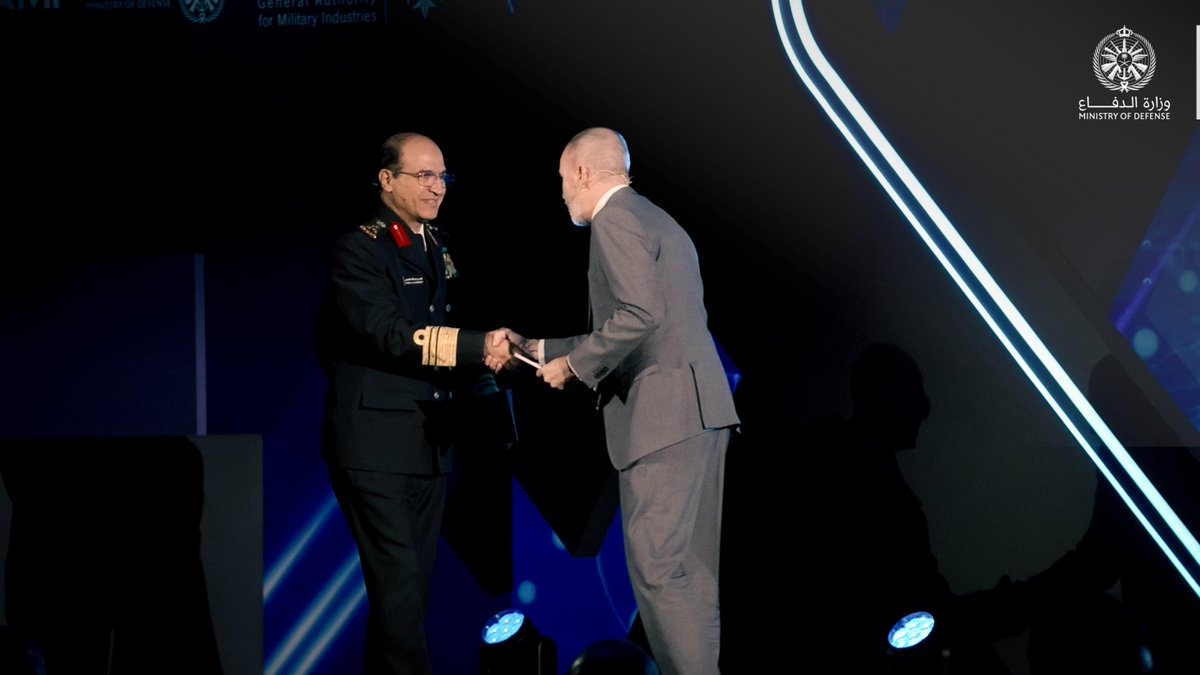 وزارة الدفاع tweet media