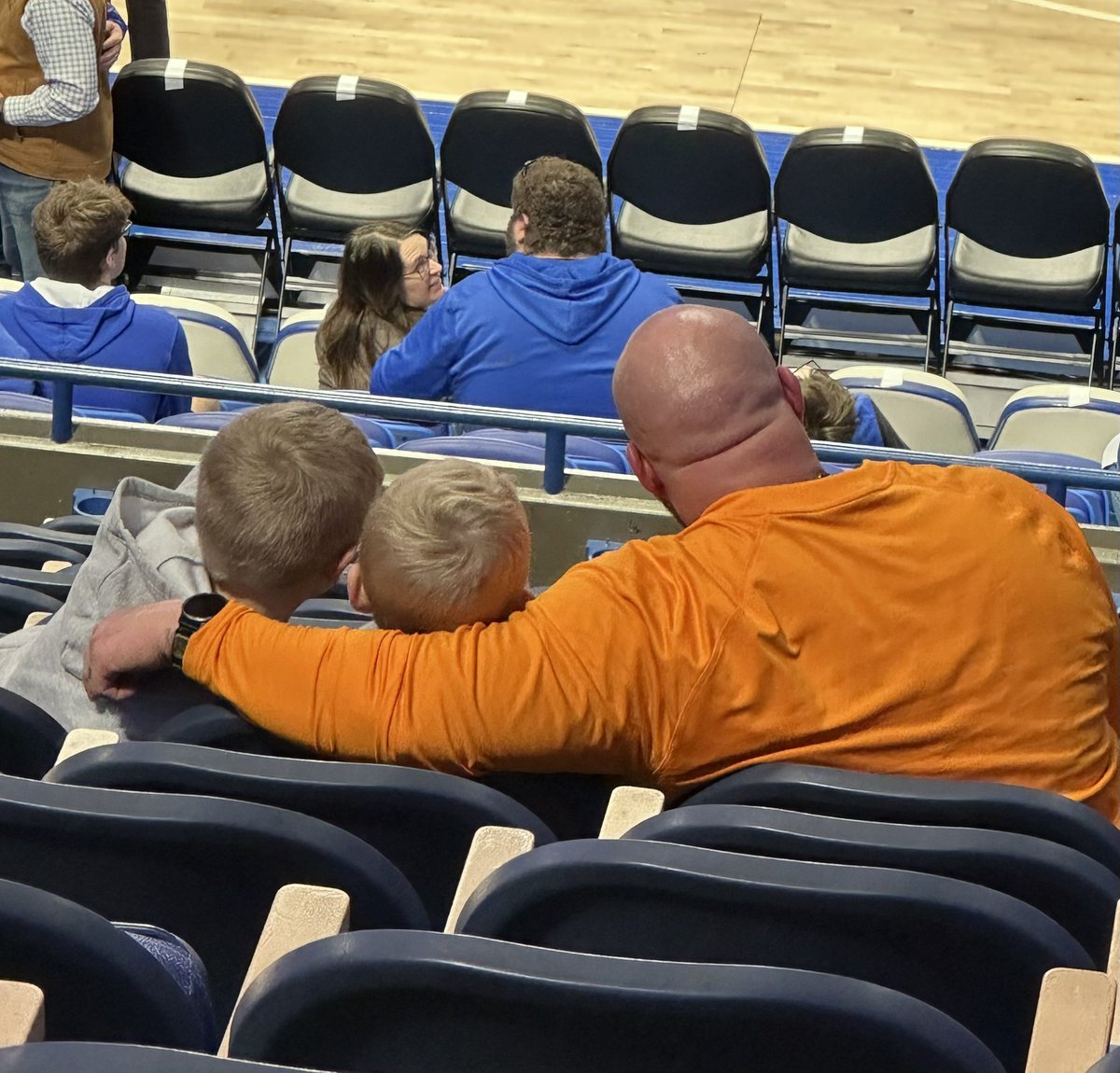 Anthony Bradley tweet media