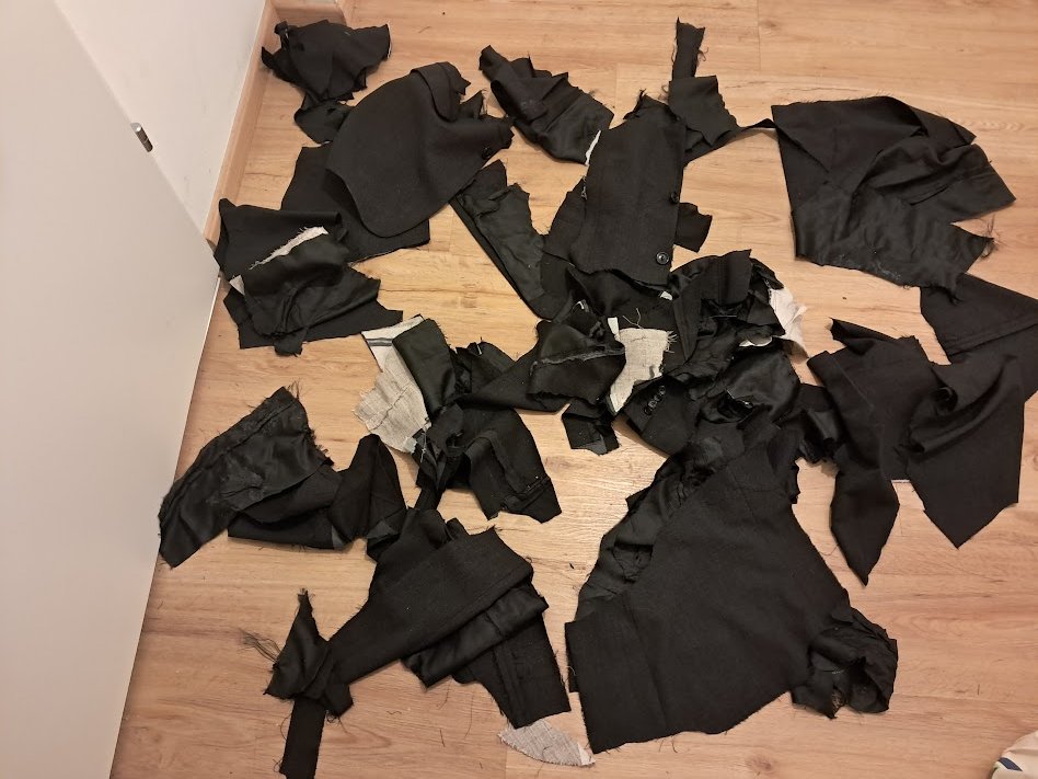 Kevin7889195862's tweet image. Goodbye sexy, hot Benvenuto suit jacket! I ripped it to shreds! Soft and silky suit pieces... 😋😈🍆💦🔪