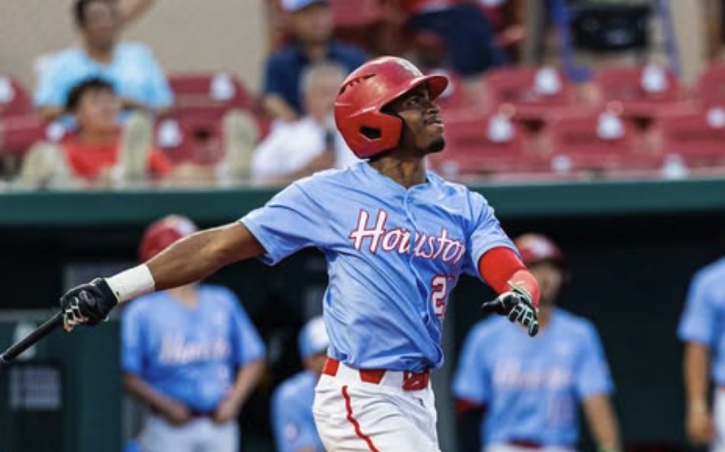 The University of Houston has a centerfielder by the name of Tre' Broussard.

He's barely 20 years old, and draft-eligible.

By the time July rolls around, he might be one of the best defensive prospects in the country.

And the numbers under the hood back it up...

👇STORY👇