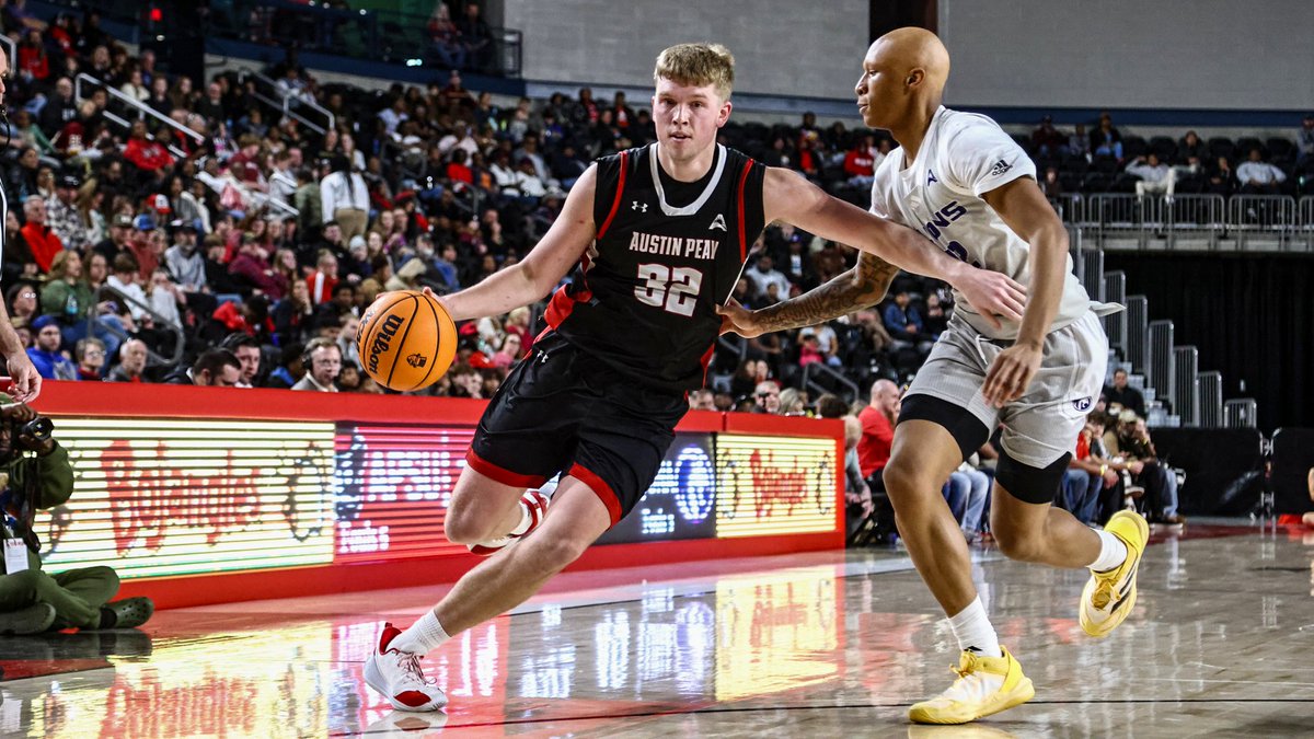 GovsMBB's tweet photo. Another big week for our guy, @CollinParker32! 🎩🏀 https://t.co/6JK8PFaq0H
