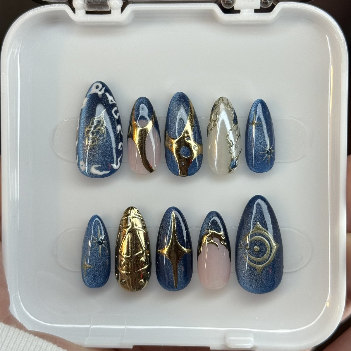 sasha✨ tweet media