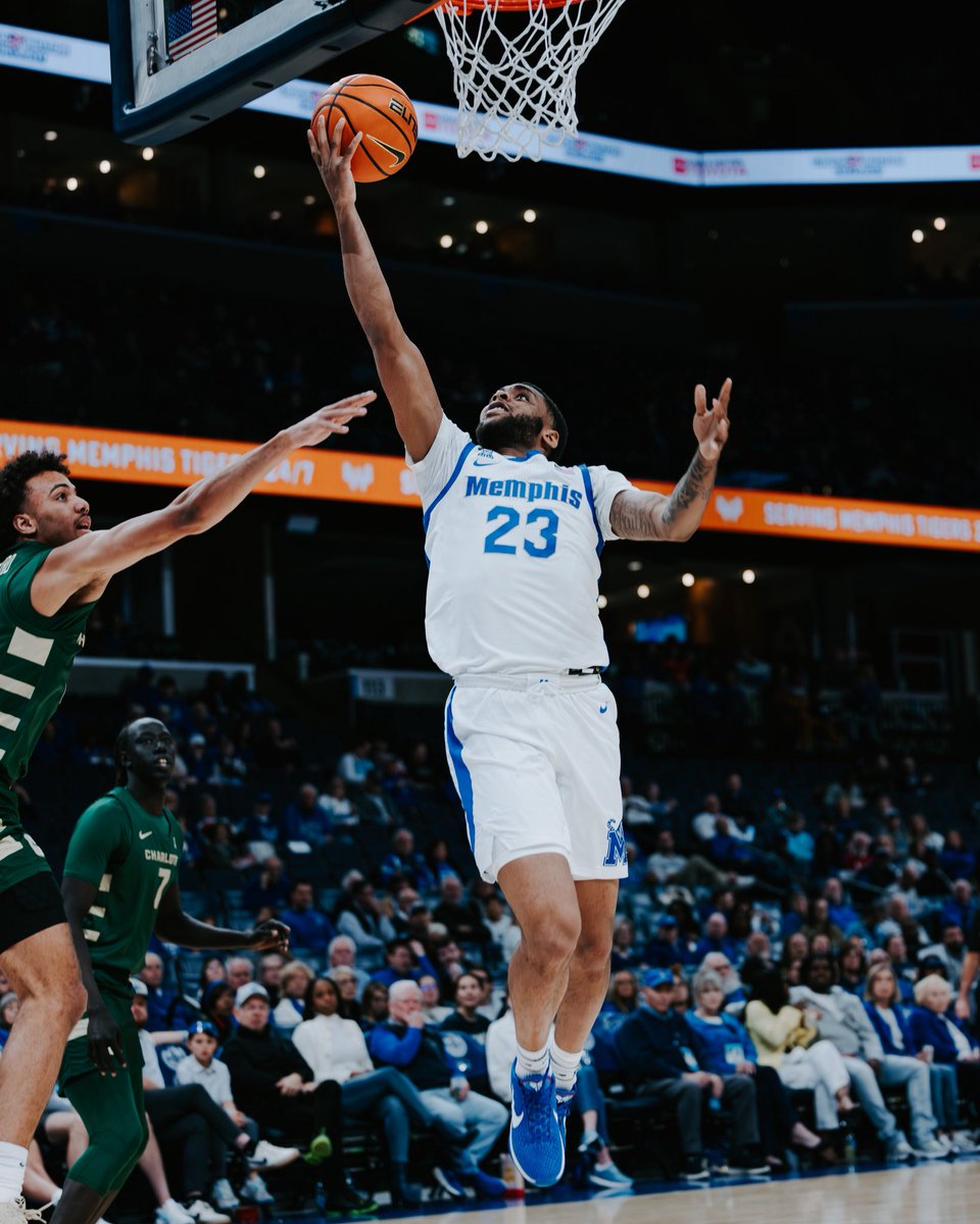 Congratulations to University of Memphis senior guard Sincere Parker as he was announced as the American Athletic Conference Player Of The Week. <a href="/GoTigers247/">GoTigers247 - The Memphis 247Sports Affiliate</a> <a href="/Memphis_MBB/">Memphis Basketball</a> <a href="/SincereParker8/">SINN</a>