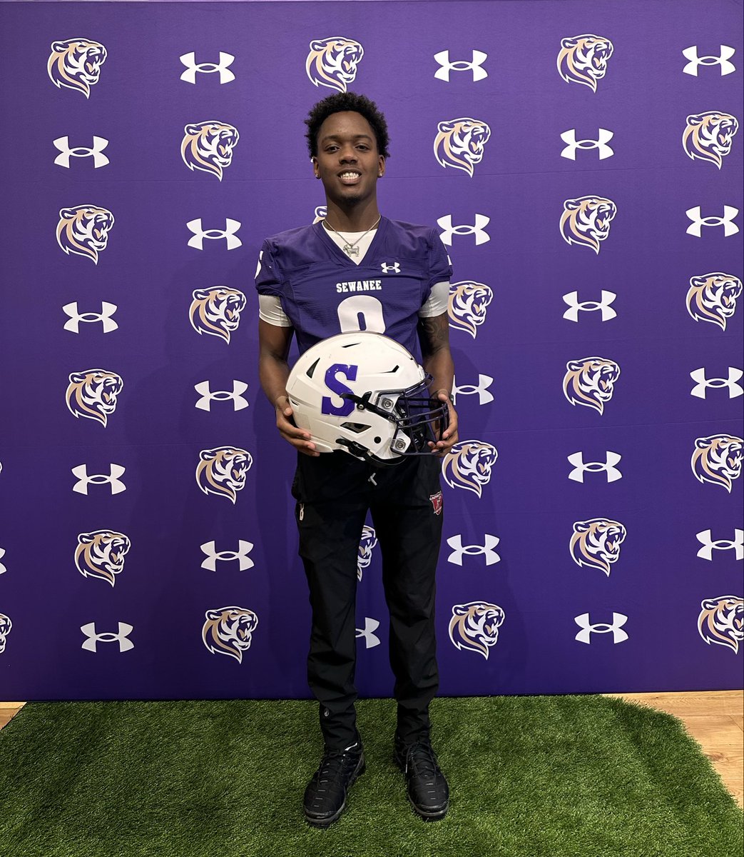 KaiFranklin14's tweet image. Always a Great Time at the University Of The South. Thanks @CoachN8Graham and @SewaneeFootball for the invite this weekend. #HiddenTreasure 
@CoachL__ @HallTechSports1 @UnLockYourGame  @dprice_qb17 @FNStandouts @AL6AFootball