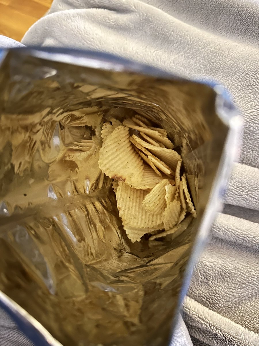 robyn smith tweet media