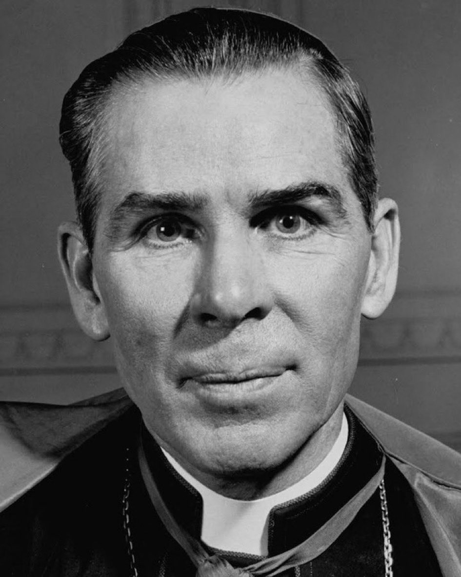 RosaryMum's tweet photo. “The power of the rosary is beyond description.”

Venerable Fulton J. Sheen https://t.co/lJI6aj9Rb8