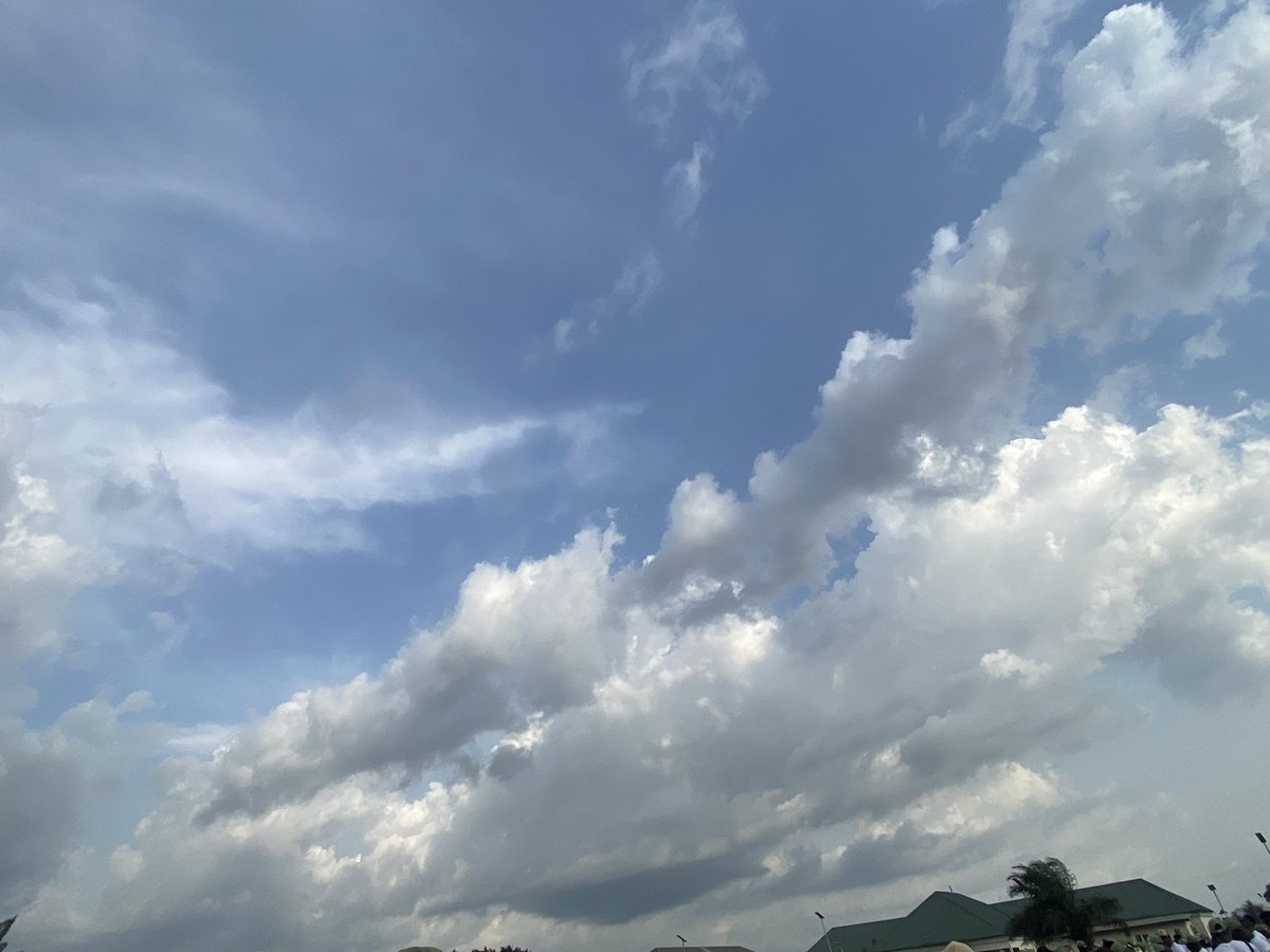 callme_yetty's tweet photo. I actually took these pictures, and I love them 🥰❤️
I love taking pictures of the beautiful sky ✨🌤️ https://t.co/5sGBNPOpol