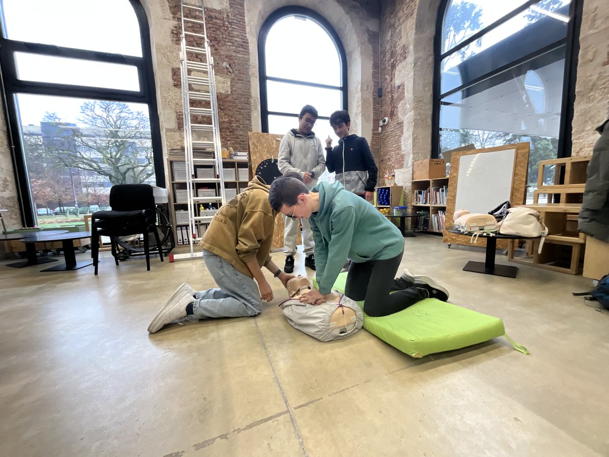 La Estación de la Ciencia y la Tecnología tweet media