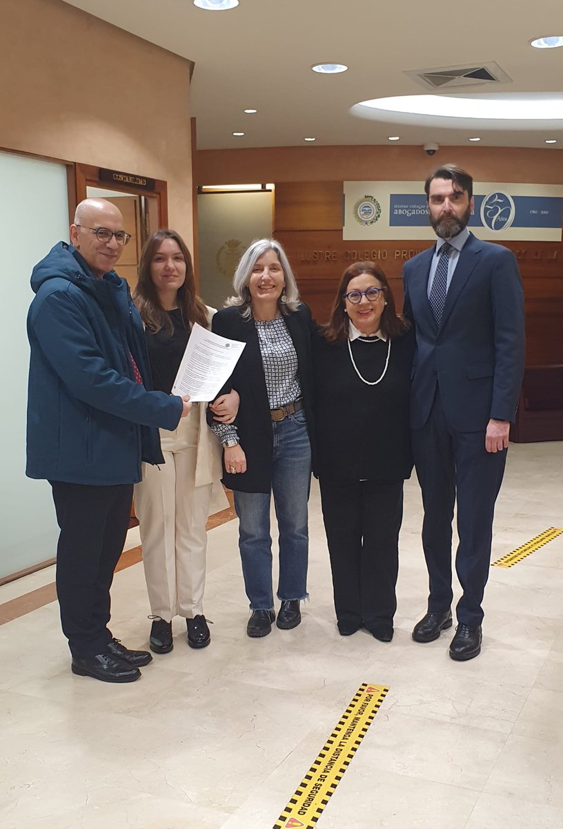 Hoy Abogacía por el Cambio ha presentado su candidatura al ICACOR 2026
Damos continuidad a un proyecto iniciado el año pasado con la convicción de que la mejora del Colegio requiere constancia, presencia y compromiso a medio plazo.
Os animamos a participar.
