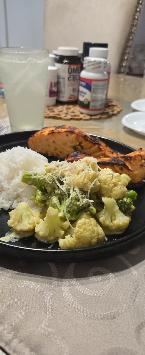 Ella me atiende como un rey 

LA AMO! 🥰😍