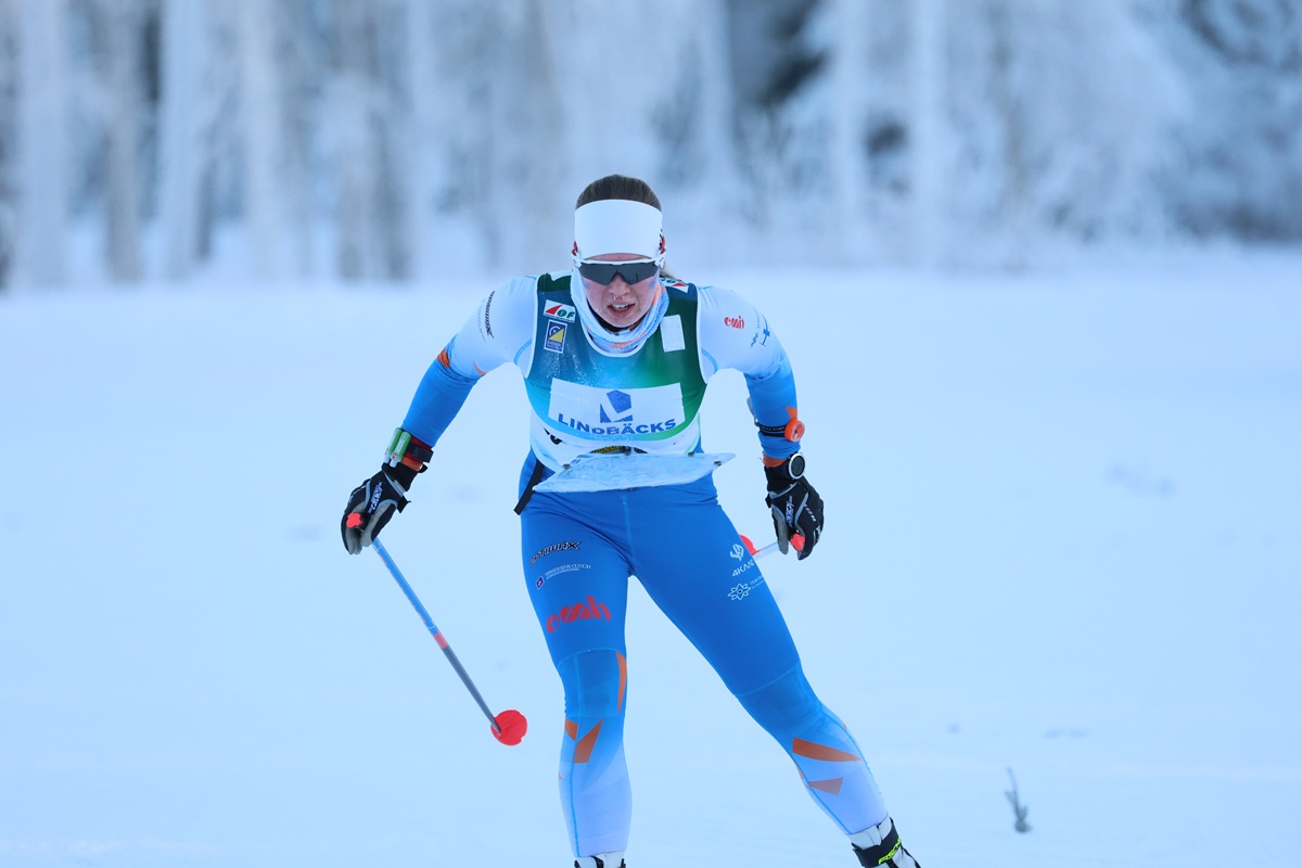 SuunnistusSSL's tweet photo. Suomen nuorilla neljän mitalin päivä, kun 20-vuotiaiden MM-kisat ja 17-vuotiaiden EM-kisat päättyivät maanantaina Luulajassa.
https://t.co/uwWdRqJwwv
#hiihtosuunnistus #suunnistus #jwsoc #eysoc #skio https://t.co/3IyULjbbPC