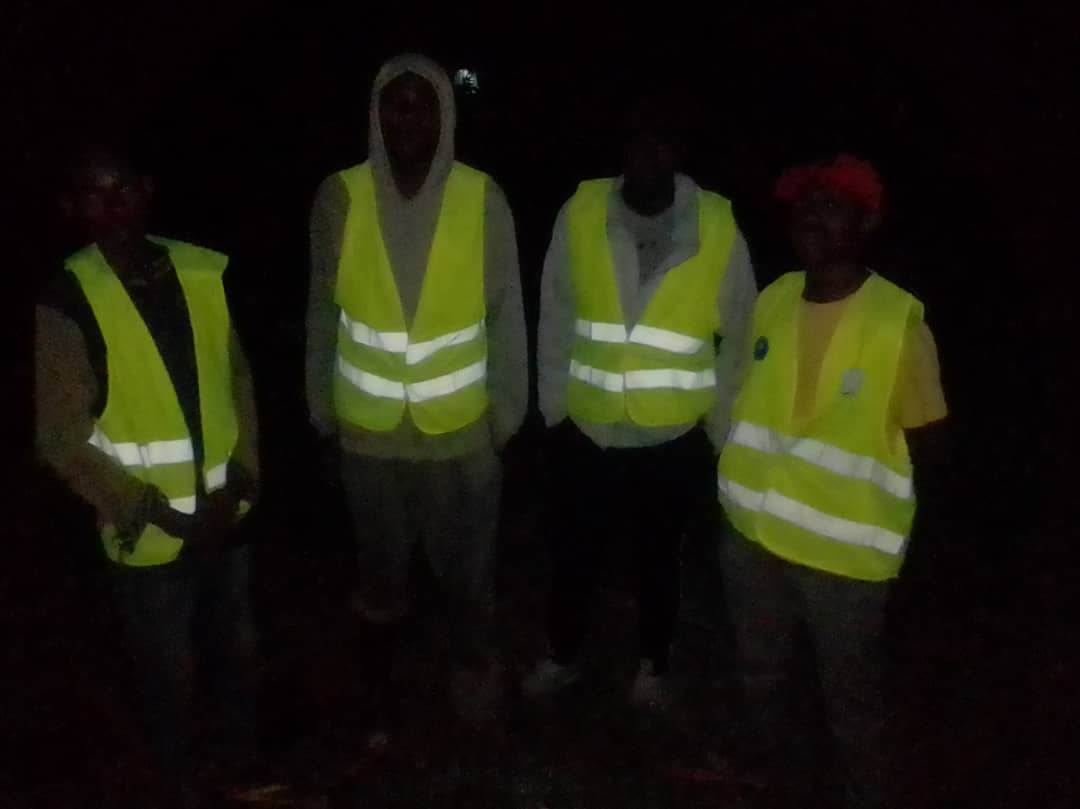 ➡️Gucunga umutekano
➡️Gukora ubukangurambaga mu baturage bibutswa gucana amatara yo hanze
Nibyo bikorwa biri gukorwa aka kanya nk'urubyiruko rw'abakorerabushake ba <a href="/RwandaYouthVol1/">Rwanda Youth Volunteers</a> bo mu karere Ka <a href="/RuhangoDistrict/">Ruhango District</a> 

<a href="/RwandaLocalGov/">Ministry of Local Government | Rwanda</a> 
<a href="/Rwandapolice/">Rwanda National Police</a> 
<a href="/ryvcp/">Bugesera RYVCP</a>