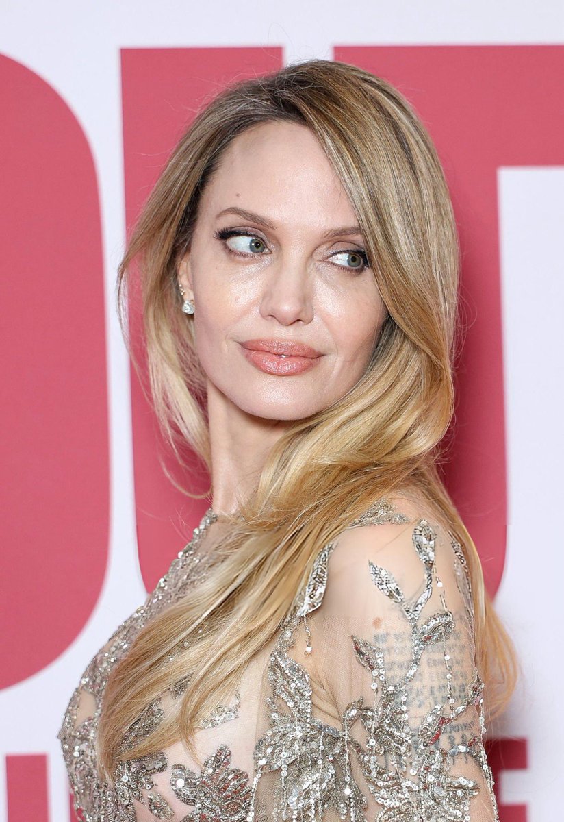 angelina jolie at the ‘coutures’ premire in paris!