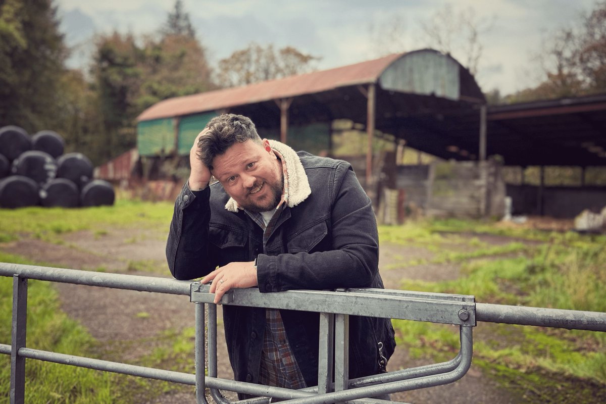 ukcountryradio's tweet photo. 🎶 INTRODUCING THE RURAL LONELY 🎶

Meet @therurallonely — the project of Ryan, an unsigned, truly DIY artist blending American country vibes with Scottish storytelling 🇺🇸🏴

💔 Hear Ballet or Bouts on air with us from today

🔎 And discover more 👉 https://t.co/jKj88oXdfw https://t.co/v390Cymcek