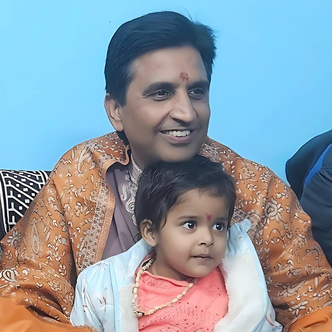 Paripoorna Gaurav 'Druvee' tweet media