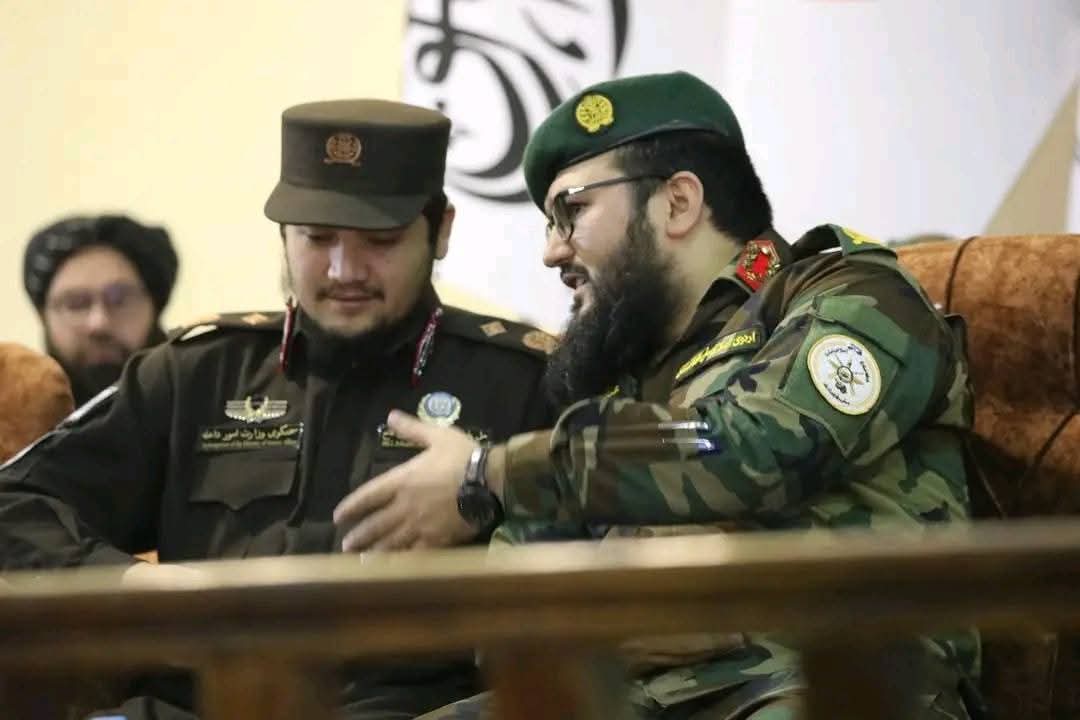 د هيواد د داخله او دفاع وزارتونو ځوان، تاند او هڅاند وياندويان🌹
حفظهما الله تعالی
<a href="/rahbar99940/">❤️‍🩹استشهادي ❤️‍🩹جانان❤️‍🩹</a>
<a href="/fgnhmt1/">جنرال همت بدر</a>