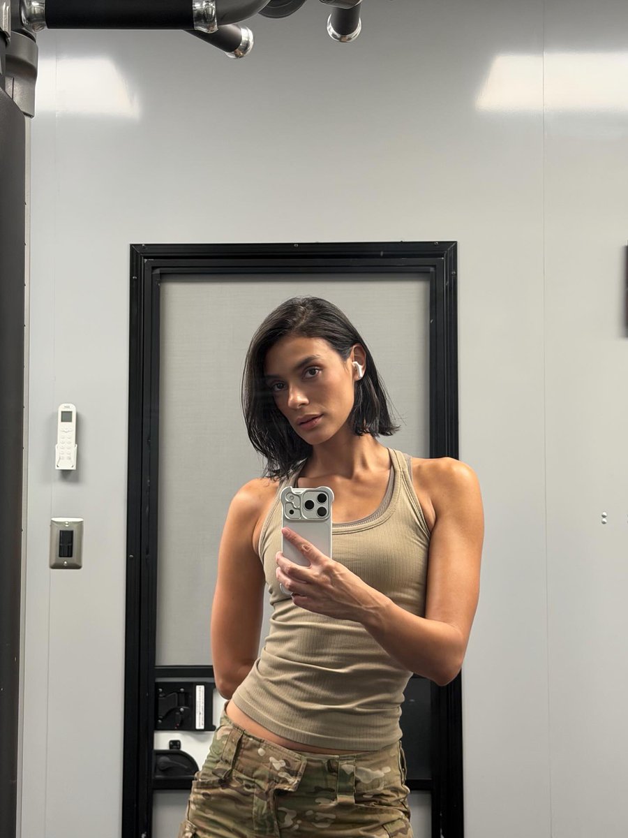 paramountplusbr's tweet image. Enquanto a nova temporada de Lioness não chega, a gente fica como? Vendo os bastidores de gravação dela: 🇧🇷 Laysla De Oliveira 🇧🇷

#Lioness #Série #ParamountPlus #Streaming #Bastidores