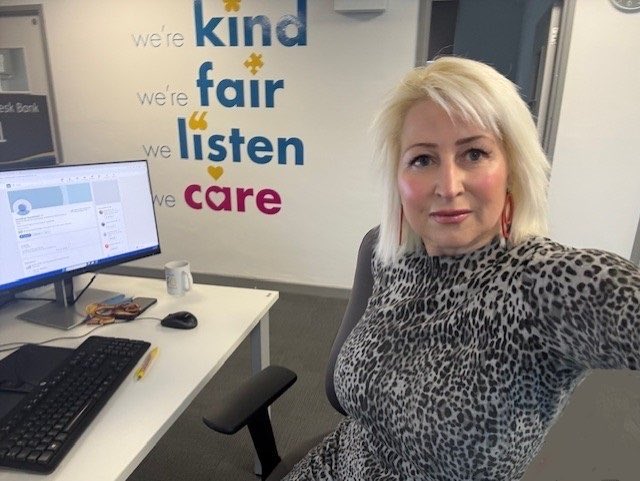 Lisa Tan tweet media