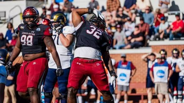 Troysmith51's tweet photo. Extremely blessed to receive an offer from Lenoir-rhyne university!! #AGTG 
@Mcarthur_FB @CoachJLord1 @coachSocha https://t.co/8jrW7XnOTF