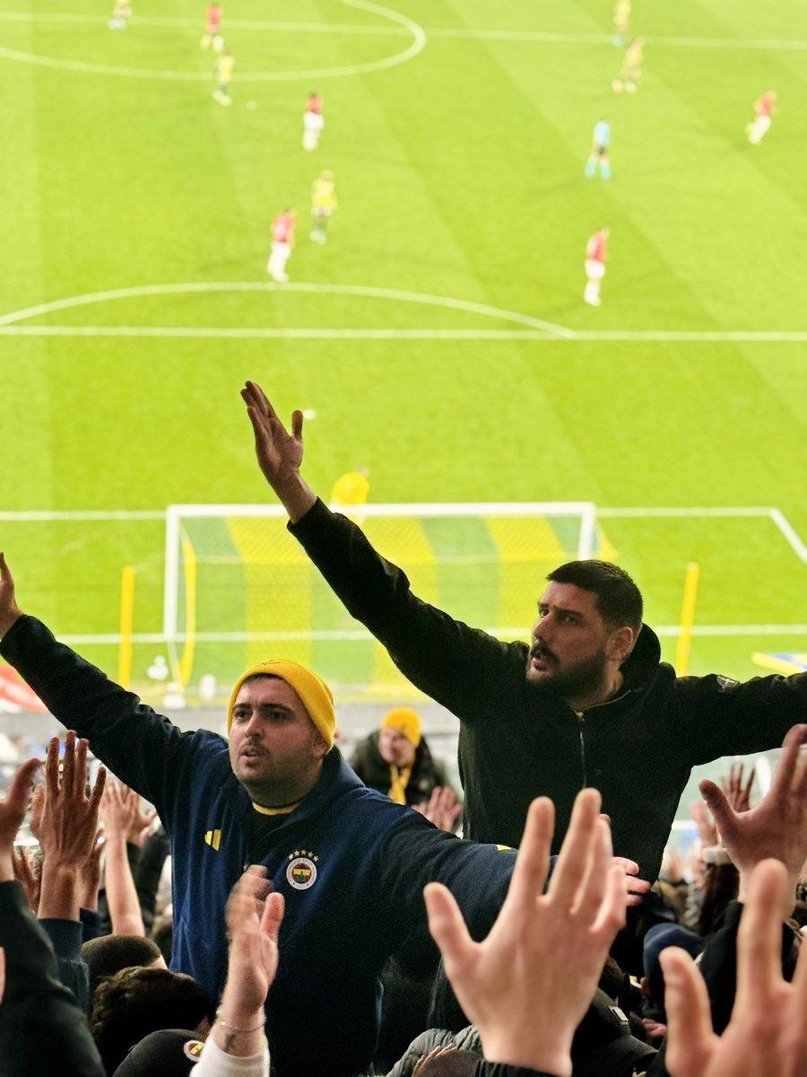 mehmetdmirr's tweet photo. Yolun sonu şampiyonluk! #İnanFenerbahçe https://t.co/hJsciPR8eP