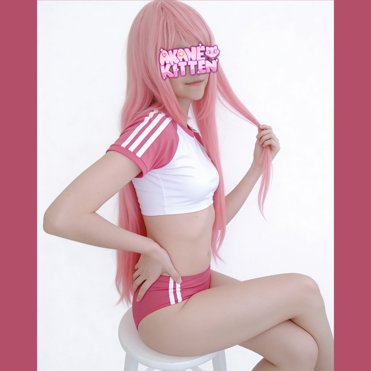 Akane_kitten's tweet photo. Senpai, do you want me to take of this fit?
.
.
#akanekitten #egirl #content #kawaii https://t.co/PDbbdyLeEu