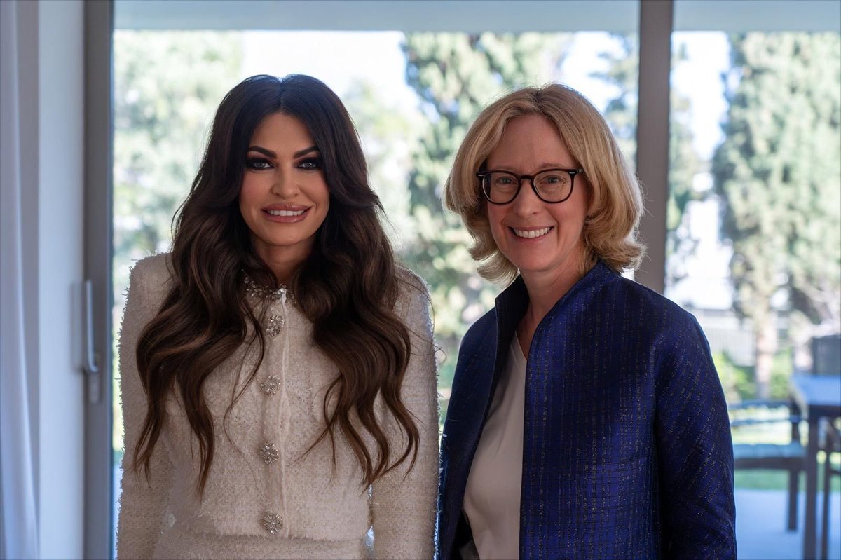USAmbassadorGR's tweet photo. As the first woman ever to serve as United States Ambassador to the Hellenic Republic, it's a special honor to spend time with other female leaders. Thank you to my friend and colleague @AustriainGreece Ambassador Gerda Vogl for hosting a meeting today with women ambassadors and Greece's wonderful Education Minister @SofiaZacharaki!