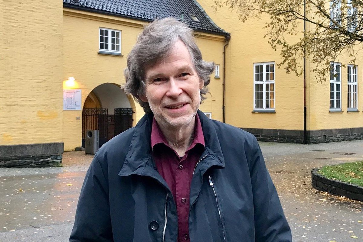 eug1979's tweet photo. e-Onomastics: #Names Matter: New #Centre Puts #Norwegian #Onomastics at the Heart of #Public #Life https://t.co/FcxYYyPmVA newly established #Fagspråksenteret (Centre for Academic #Language) has placed #namnegransking - onomastics - at the core of public #administration of names https://t.co/sq4R4debWE
