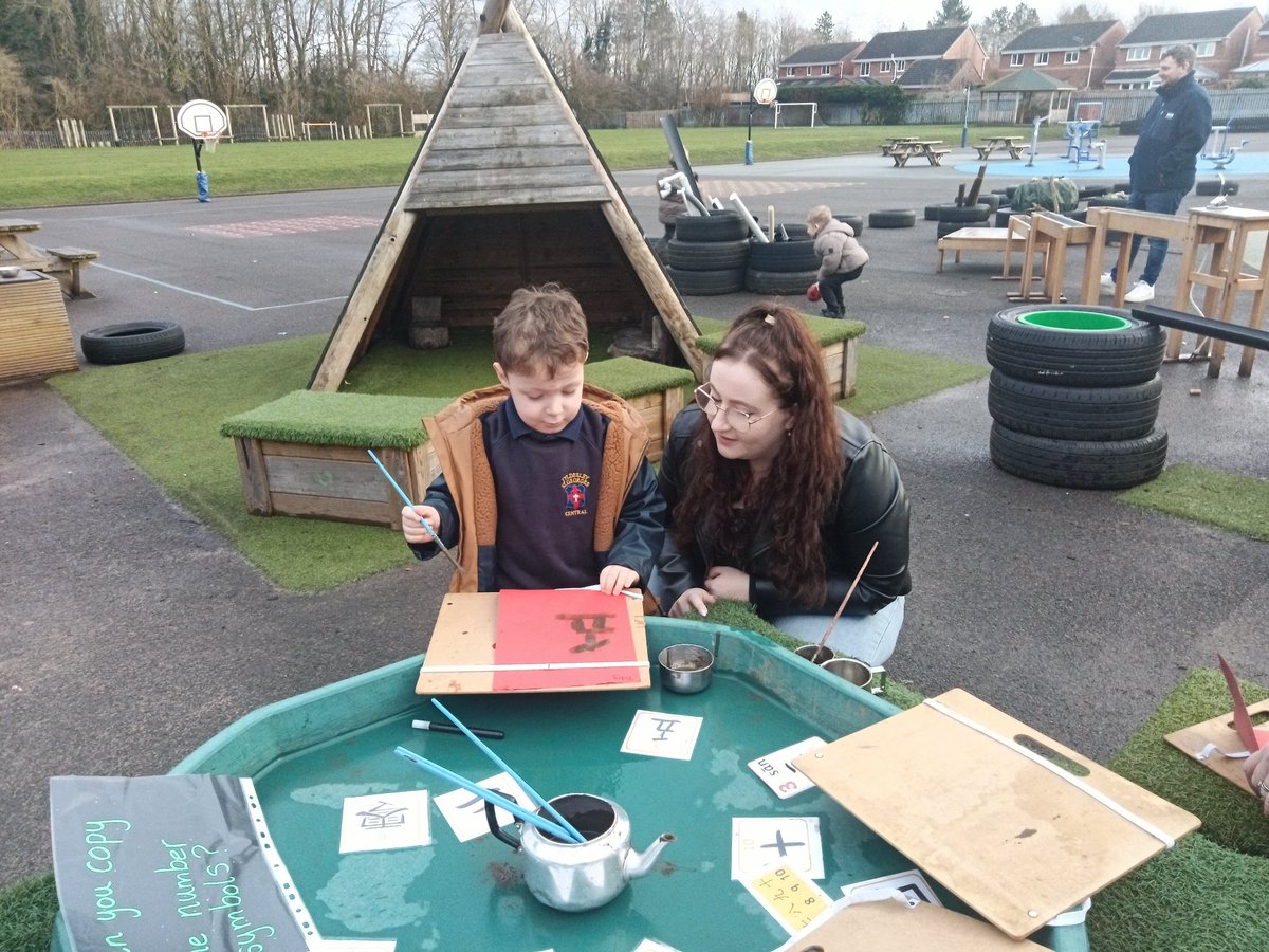 @MrsRSGC tweet media