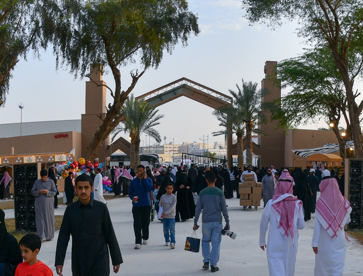 عالم الخرج للتمور والقهوة السعودية |KFSDC tweet media