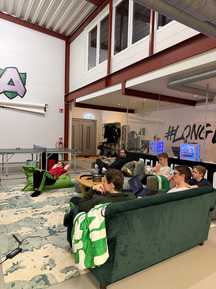 theAllianceGG's tweet photo. On site and locked in! 🔐

Cya tomorrow in the #IEM CQ @JohnnySpeedsCS! https://t.co/XDsMoYSs90