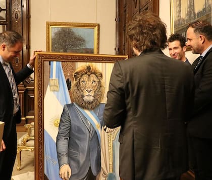 Se asustan de los Therian y votaron a un idiota que decía que era un león