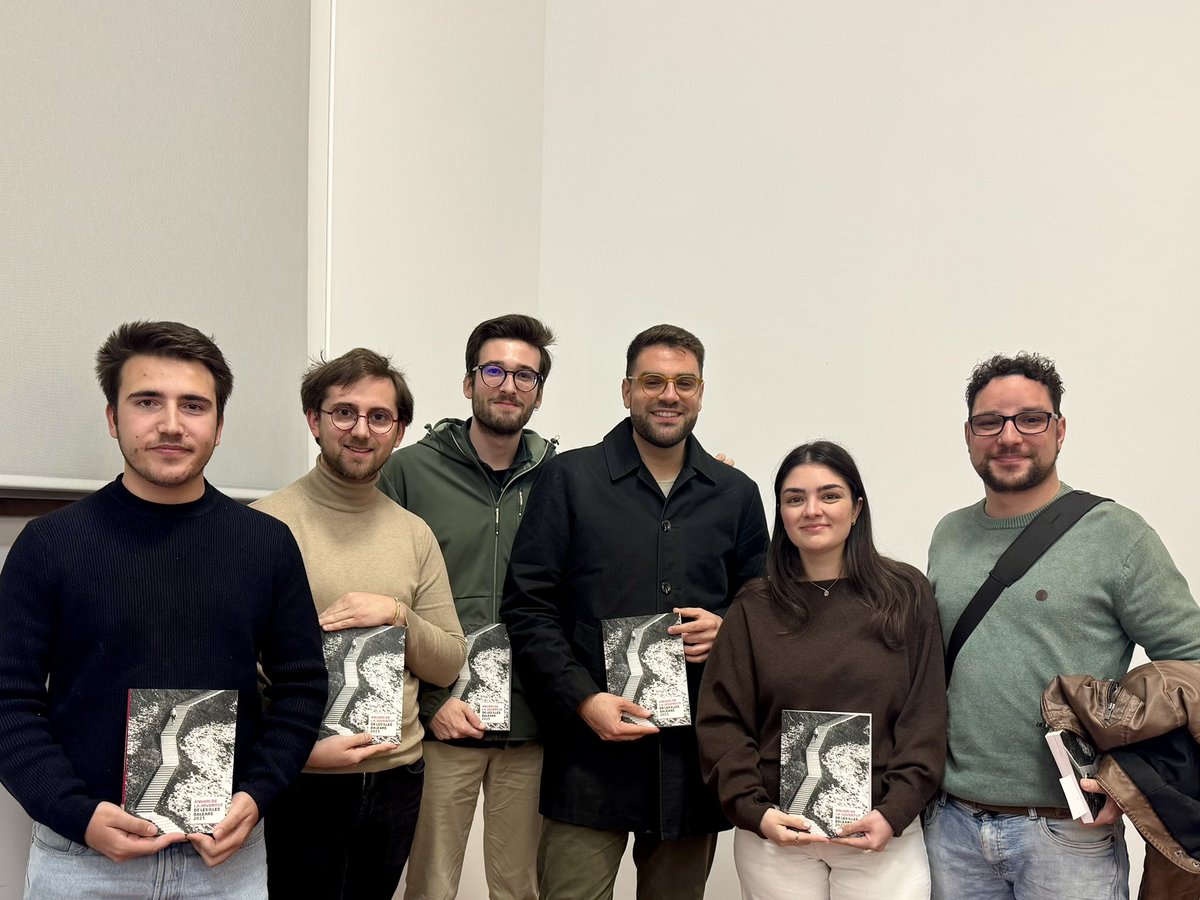 Joventuts Socialistes de les Illes Balears és l’única entitat política juvenil que ha assistit avui a la presentació de l’Anuari de la Joventut de les Illes Balears 2025.
 
El resum és clar: el jovent de les Illes no troba resposta als problemes diaris.