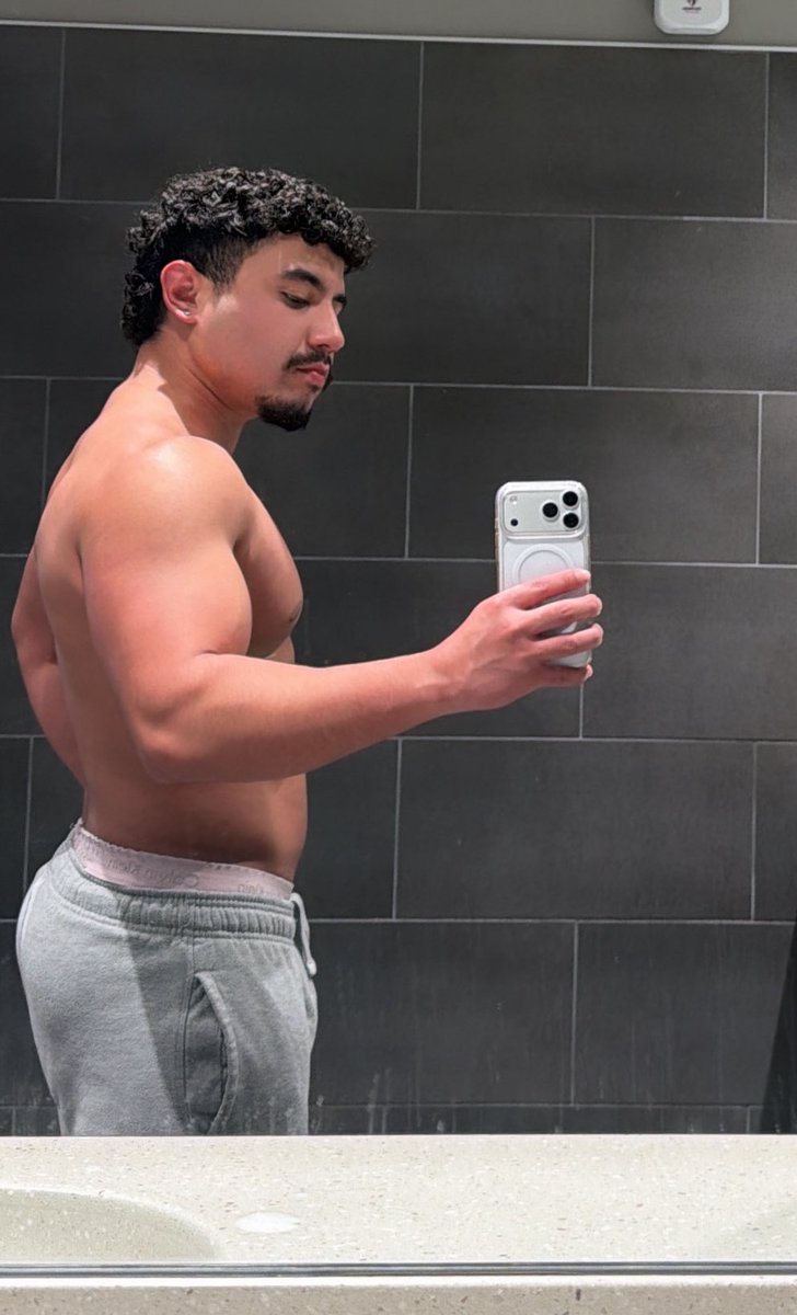 Jonny Rivera tweet media