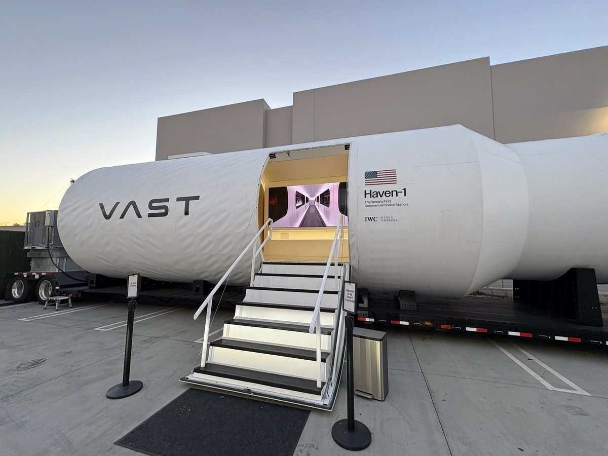 DiosPunisher's tweet photo. @elonmusk My son is helping! #VAST #MAXAR https://t.co/a609GJxhvZ